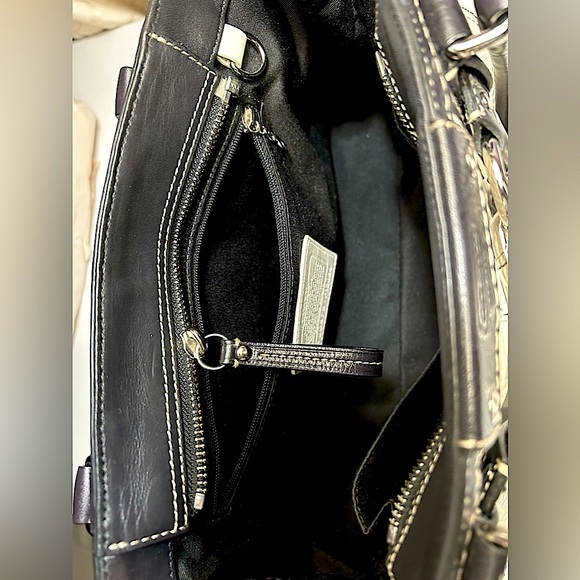 NWOT Coach Purse Black and white - Picture 4 of 16